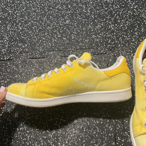 Men’s Pharrell shoes - Picture 4 of 4